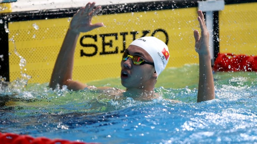 Nguyen Huy Hoang bags gold for Vietnam at Asian Aquatics Championships 2025